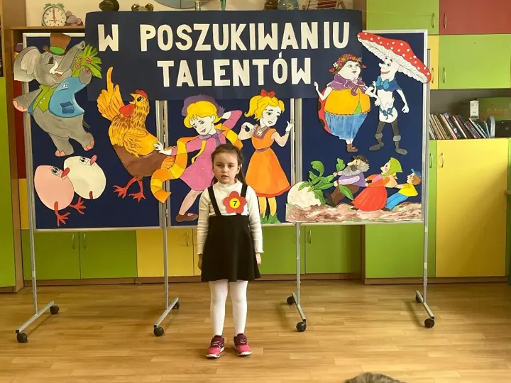 Szkolny Konkurs Recytatorski ,,W poszukiwaniu talentów” — zdjęcie 4