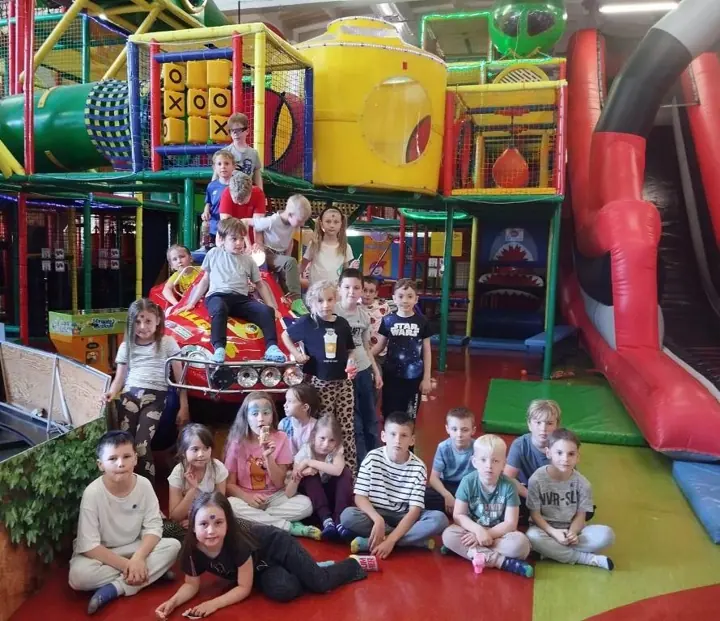 Wycieczka klas pierwszych do Centrum Zabaw Rodzinnych Family Parku w Bydgoszczy — zdjęcie 4