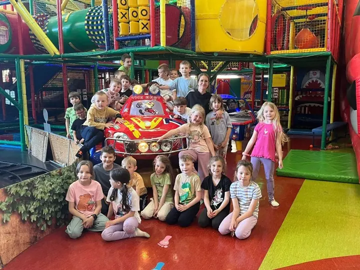 Wycieczka klas pierwszych do Centrum Zabaw Rodzinnych Family Parku w Bydgoszczy — zdjęcie 6