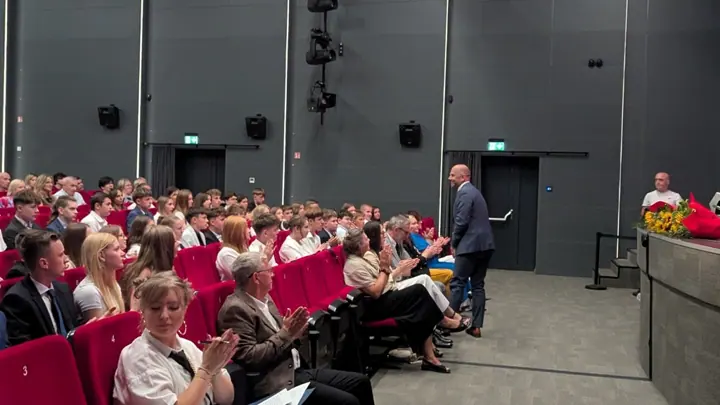 Pożegnanie absolwentów klas ósmych Szkoły Podstawowej nr 3 w Wąbrzeźnie