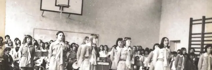 Archiwalne zdjęcie szkoły