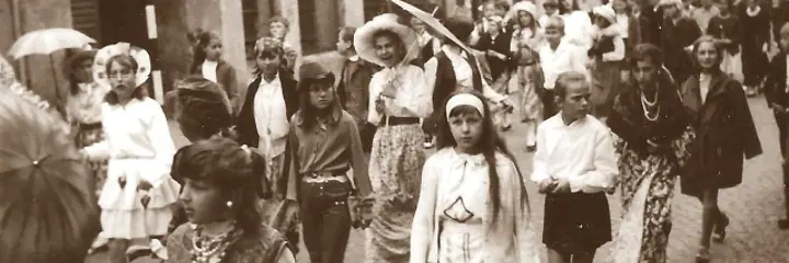 Archiwalne zdjęcie szkoły